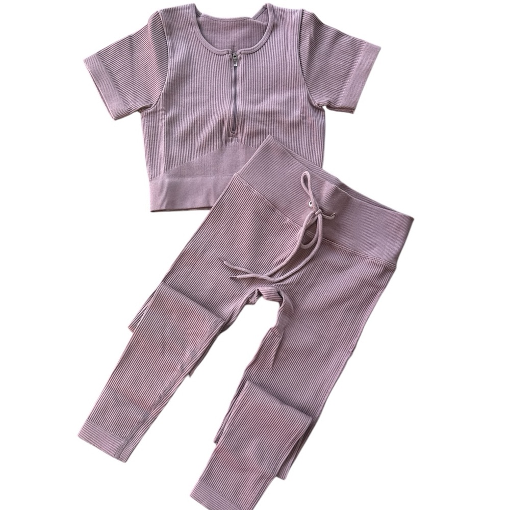 Stylish Ribbed Two-Piece Set in Mauve - Picture 2 of 3